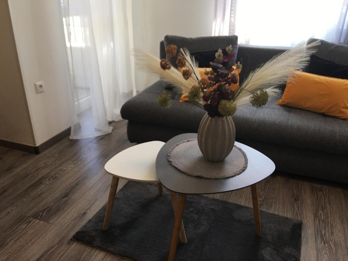 Home Apartment Sopron Eksteriør bilde